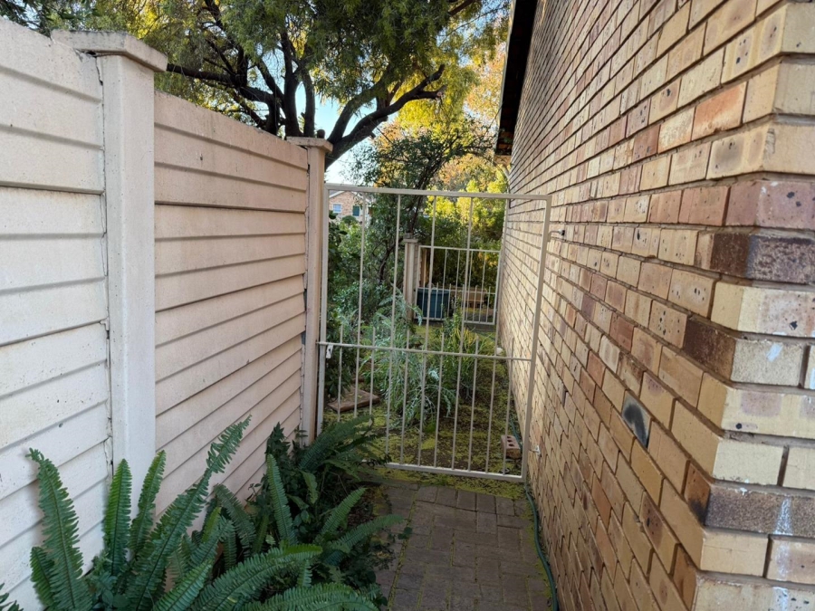 2 Bedroom Property for Sale in Fleurdal Free State